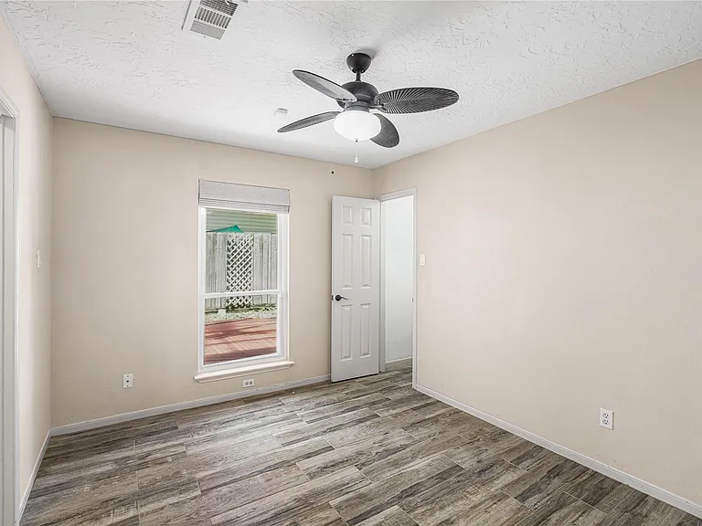 1516 Beaconshire Rd — Photo 15
