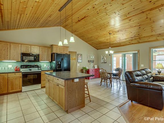 3rd image of 5147 Emilee Dr