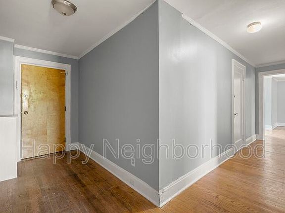 4th image of 130 Bradley Ave #205