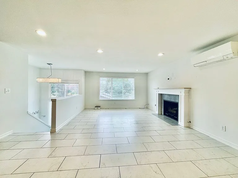 5614 17th Ave SW — Photo 7