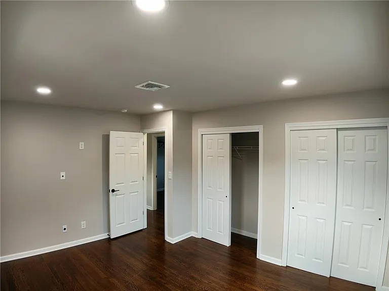 2834 Center St — Photo 28