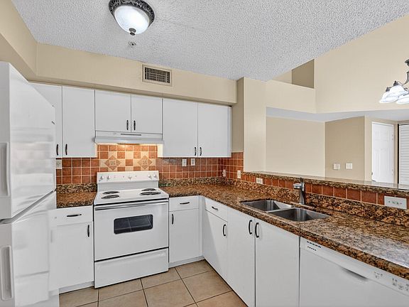 5th image of 7864 Sonoma Springs Circle #206