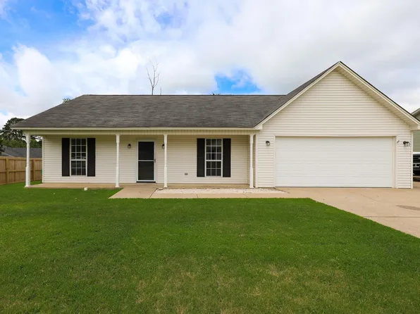 202 Hunters Run Dr, Haskell, AR 72015
