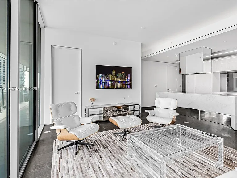 120 Ocean Dr #700 — Photo 14