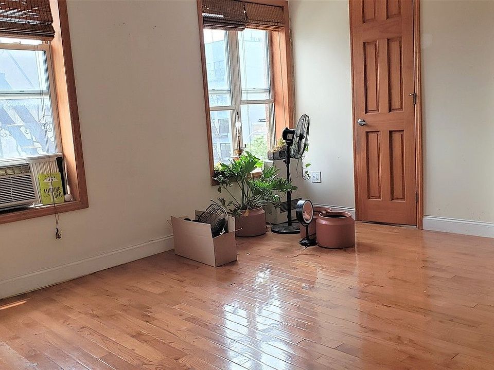 1st image of 81 Pulaski St APT 21