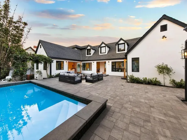 7328 Olivetas Ave, La Jolla, CA 92037