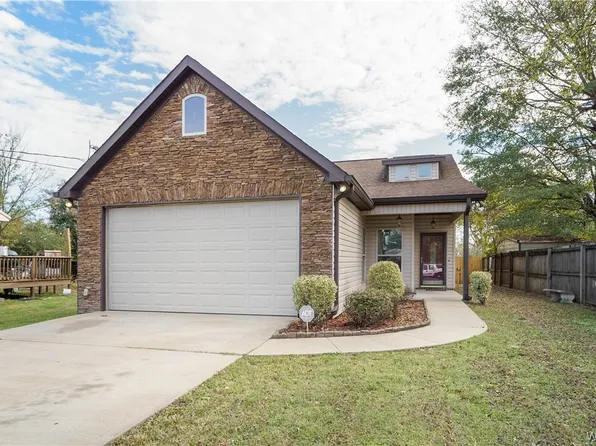 933 16th Ave E, Tuscaloosa, AL 35404