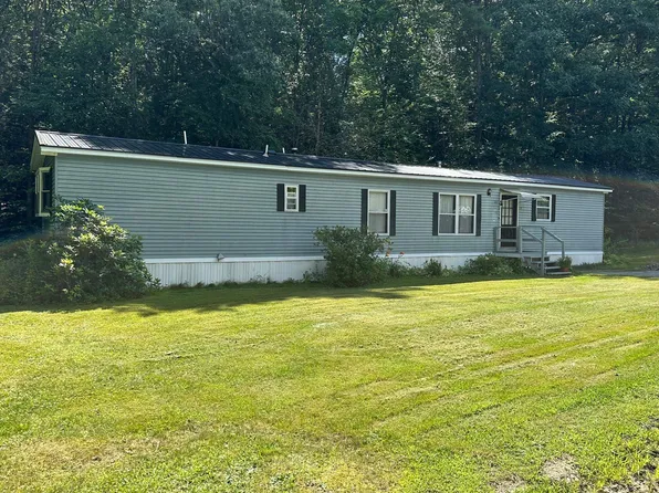 17 Lamprey River Park, Newmarket, NH 03857