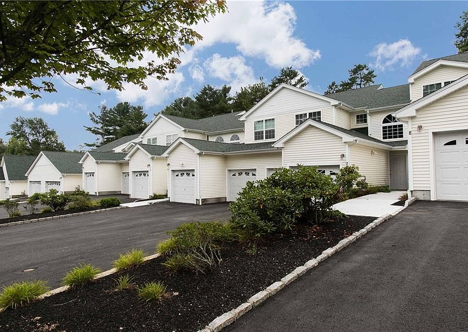 1st image of 8 Silver Pines Blvd