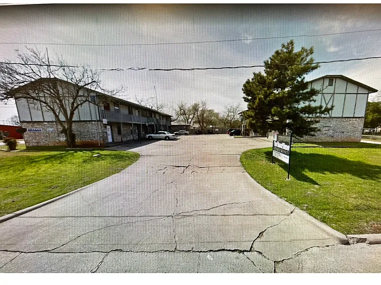1401 SW E Ave #16 — Photo 7