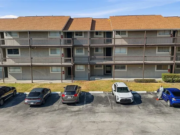 6308 Newtown Cir #8A3, Tampa, FL 33615