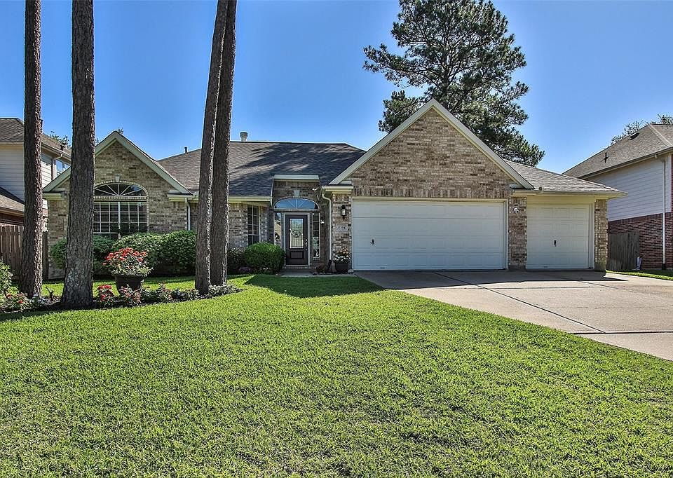 A rare find...ONE STORY, ALL BRICK, 3-CAR oversized garage w/ a DOUBLE-WIDE driveway! New landscaping, sprinkler system front & back, fresh exterior paint and a 30-yr roof placed in 2017.