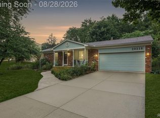 20216 Rippling Ln, Northville, MI 48167