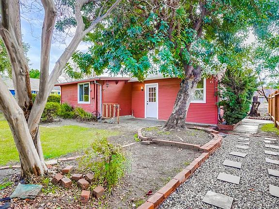 5th image of 1612 S Glendora Ave #A