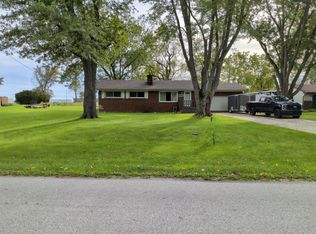 6261 Dixon Rd, Monroe, MI 48161