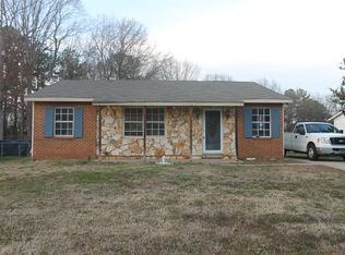 1317 Armstrong Cir, Raleigh, NC 27610