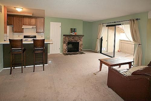 Kitchen/ Living room