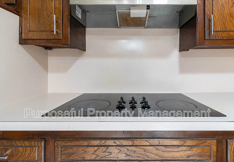 9317 NE Sherwell Dr — Photo 7