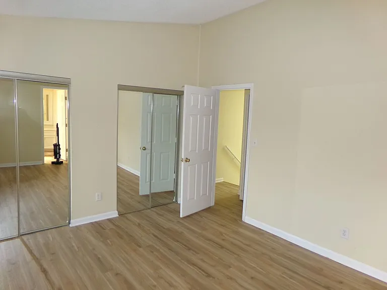 5352 Larch Ct — Photo 12
