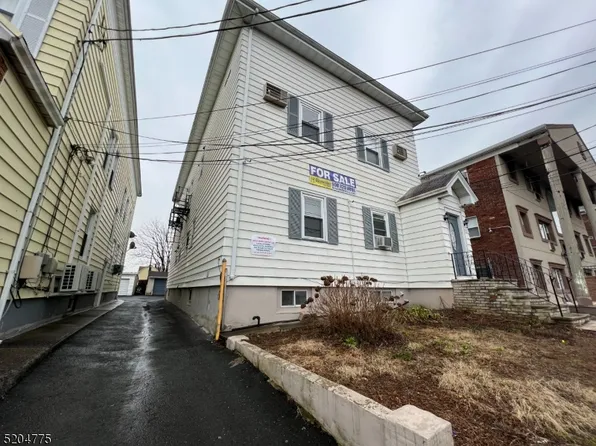 812 W Grand St #4, Elizabeth City, NJ 07202