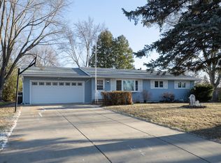 10109 Goodrich Rd, Bloomington, MN 55437