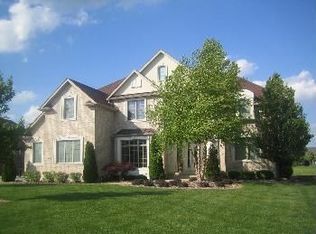 942 Kendall Ct, Crown Point, IN 46307