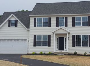 205 Carriage Walk Dr, West Chester, PA 19380