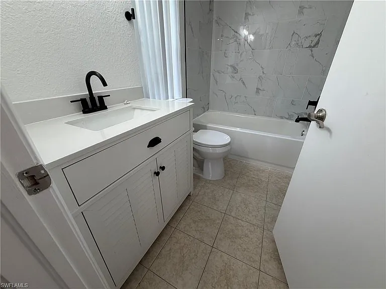 8245 Ibis Club Dr #403 — Photo 2