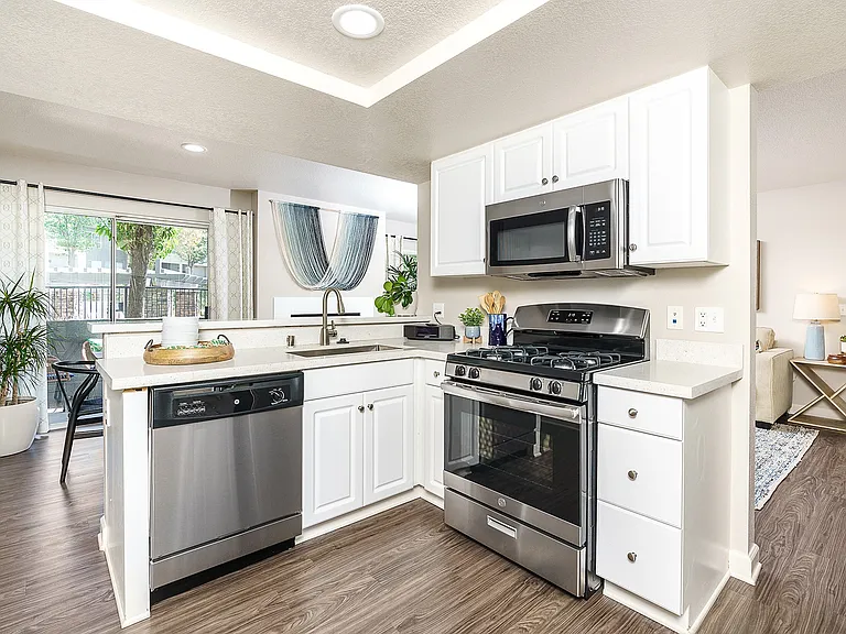 The Cascades Apartments — Photo 19