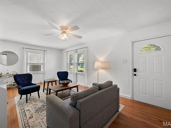 4th image of 837 Greeley Ave