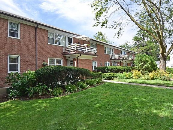 2nd image of 116 S Buckhout St #116