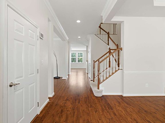 4th image of 20920 Ashburn Heights Dr