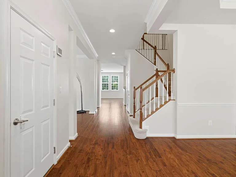 20920 Ashburn Heights Dr — Photo 4