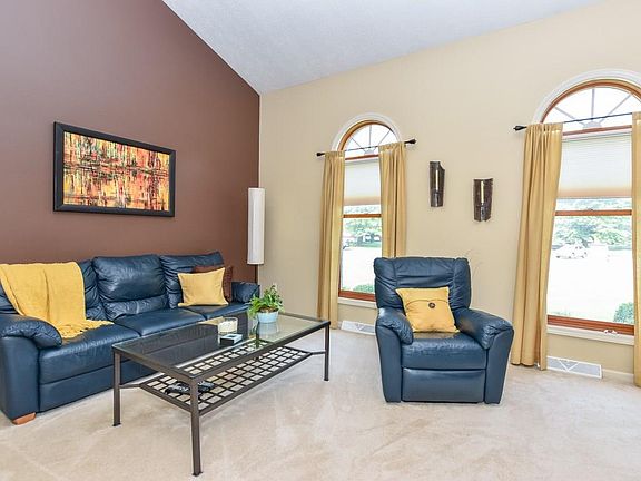 4th image of 7 Little Acorn Cir