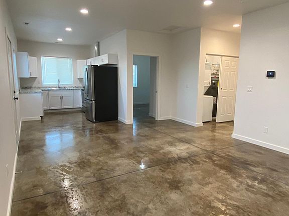 5th image of 504 S Alder St #B