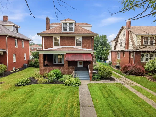 1217 Carlisle St, Natrona Heights, PA 15065