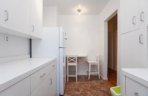 Rented by Emor Management Inc. | media 38