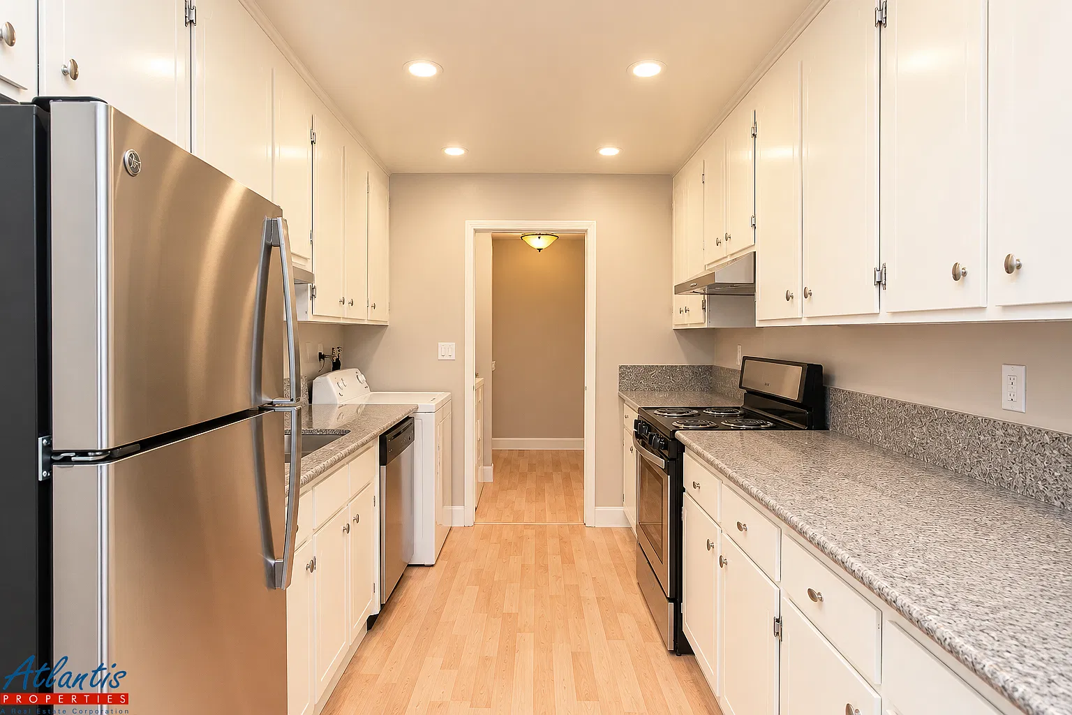 2 bed, 1050 sqft, $3,695 — Photo 3