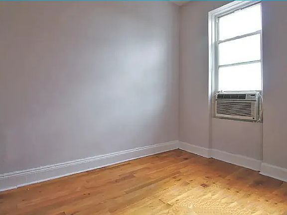 5th image of 1677 Sterling Pl #1-6