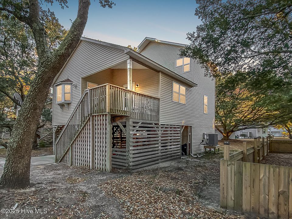 1st image of 310 Tern Court