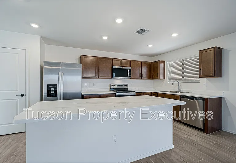 10657 S Astraia Dr — Photo 4