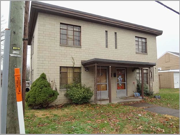 front of building 7 10th_04102016