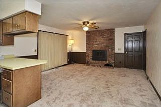 5th image of 35 Thorncroft Ave