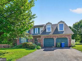 1070 S Gora Rd, York, PA 17404