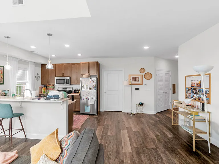 310 Centennial Ave #204 — Photo 9