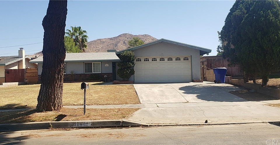 1st image of 12811 Vivienda Ave