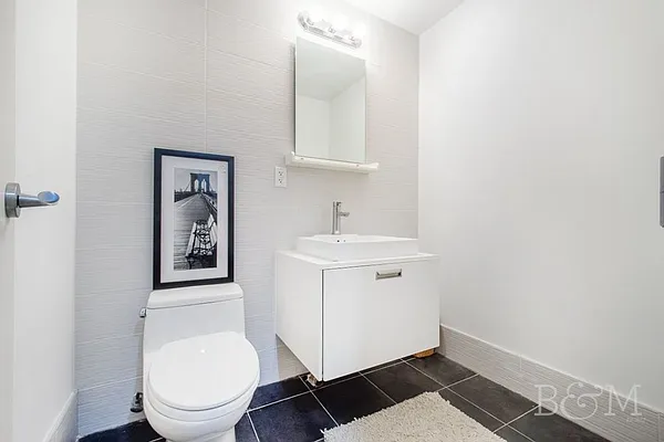 Sold by Brick&Mortar | media 5