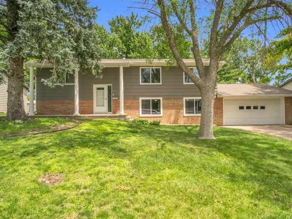 4503 E Ave, Kearney, NE 68847