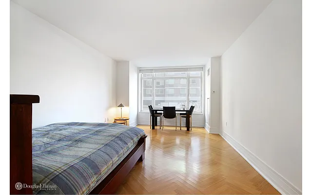 Rented by Douglas Elliman | media 5