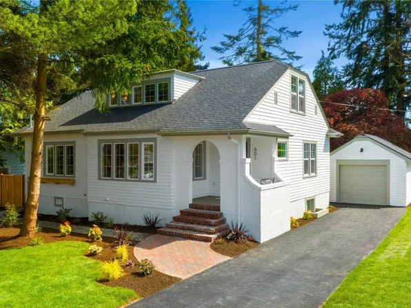 601 N 127th Street, Seattle, WA 98133